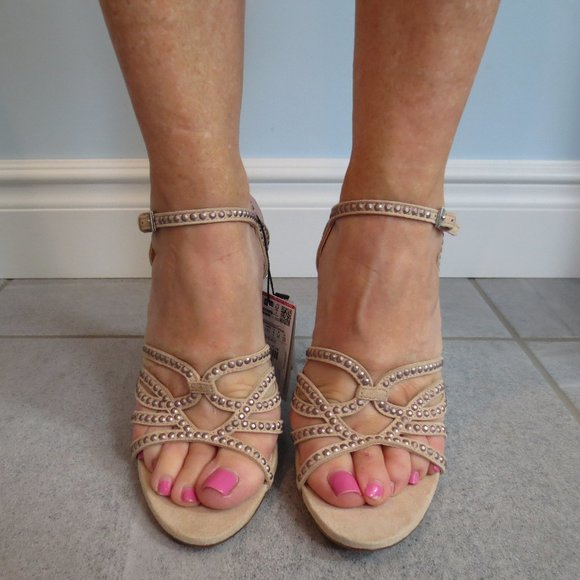 LAST CHANCE NWT ZARA WOMAN Studded Nude Leather High Heel Sandals - Picture 2 of 10